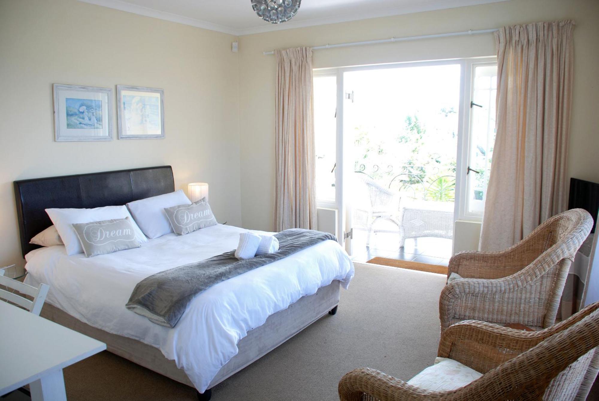 Double Room,818593979:JPEG